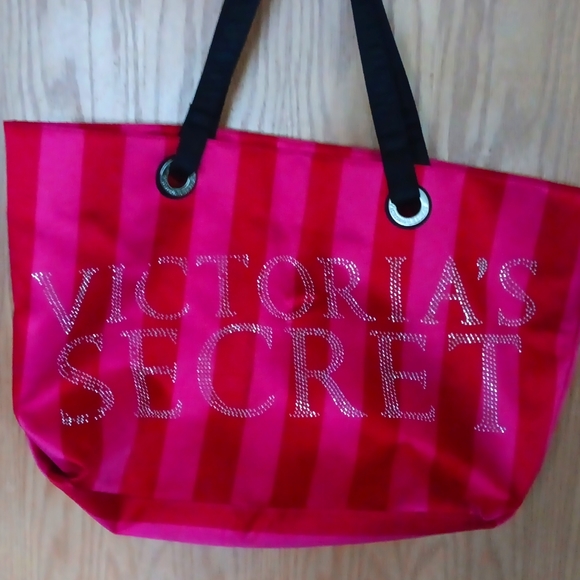 Victoria's Secret Handbags - VS TOTE BAG!